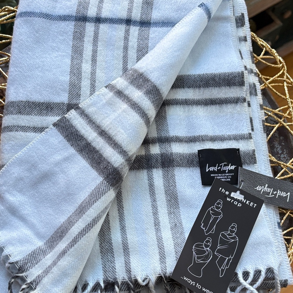 NWT…Lord and Taylor Super Soft “Blanket Wrap”.
